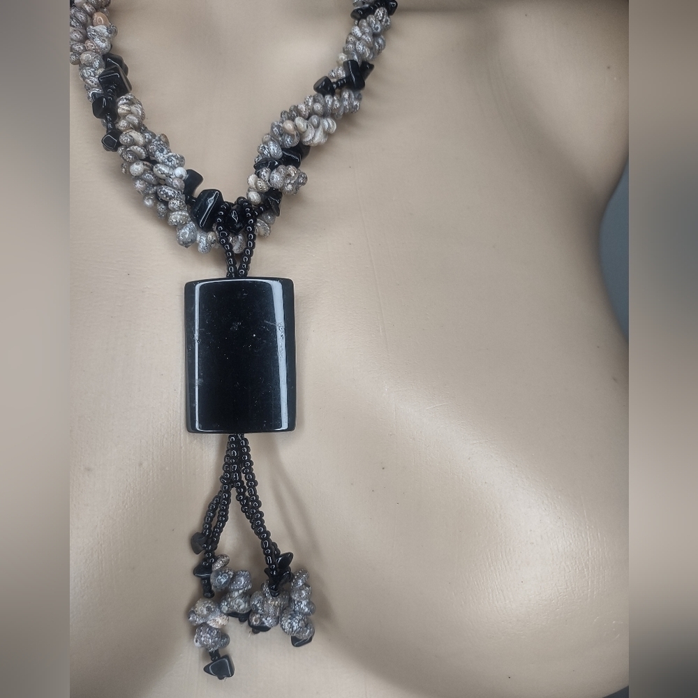 Black & Gray Beaded Statement Necklace Boho Tassel Pendant Fashion Jewelry - Picture 2 of 5
